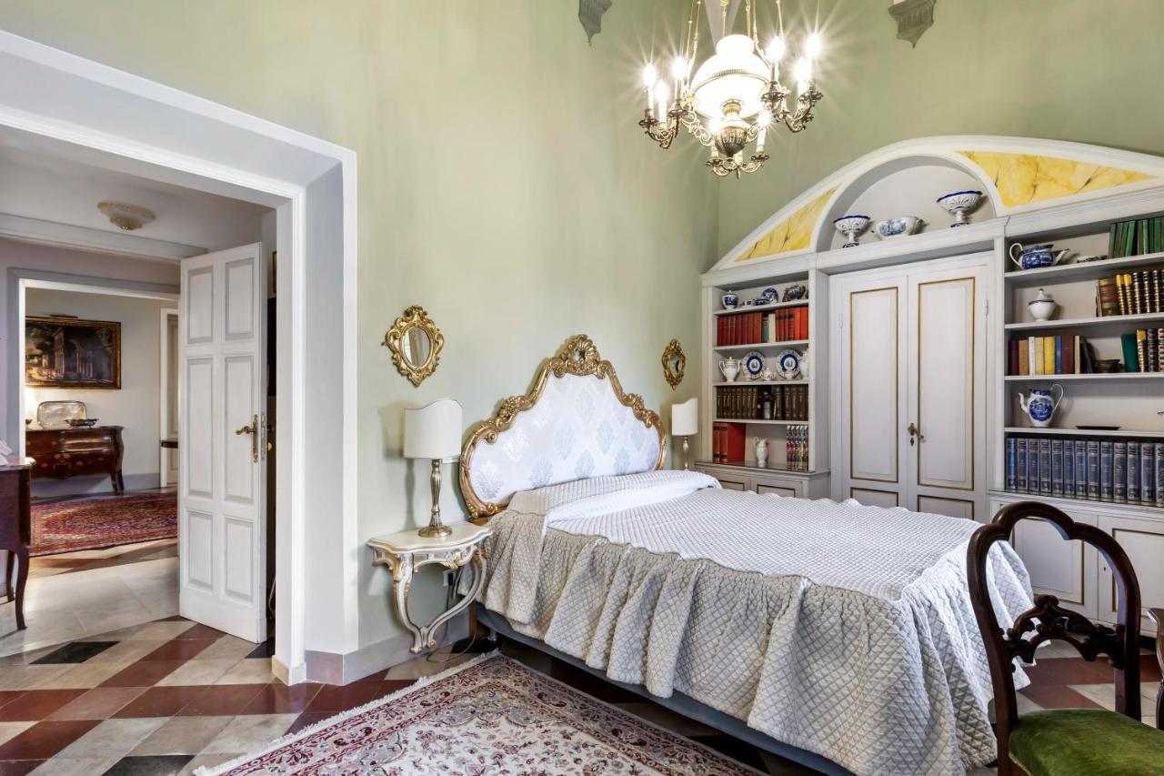 Residenza D'Epoca Palazzo Borghesi Bed & Breakfast Сиена Екстериор снимка