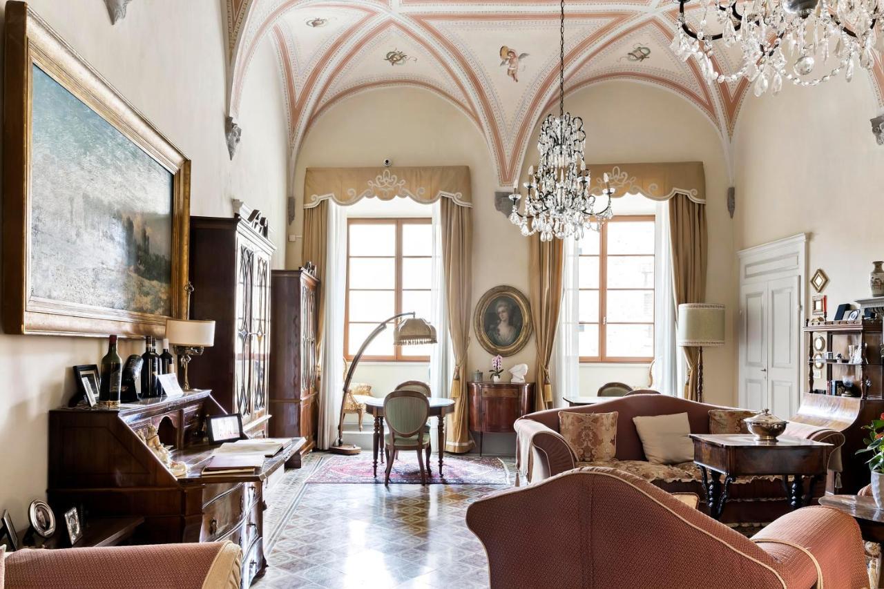 Residenza D'Epoca Palazzo Borghesi Bed & Breakfast Сиена Екстериор снимка