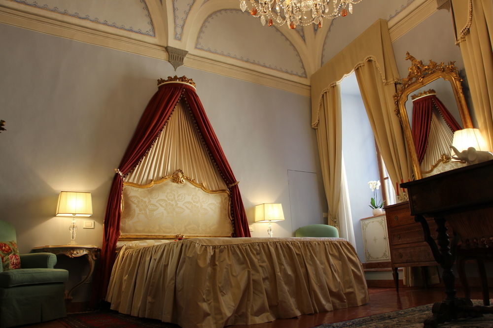 Residenza D'Epoca Palazzo Borghesi Bed & Breakfast Сиена Екстериор снимка