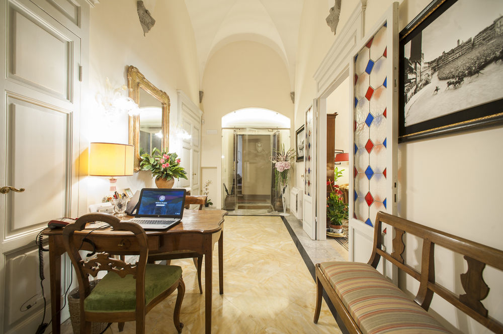 Residenza D'Epoca Palazzo Borghesi Bed & Breakfast Сиена Екстериор снимка